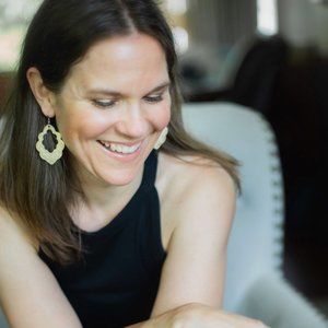 Gorgeously Gold Scalloped Leather Keyhole Earrings